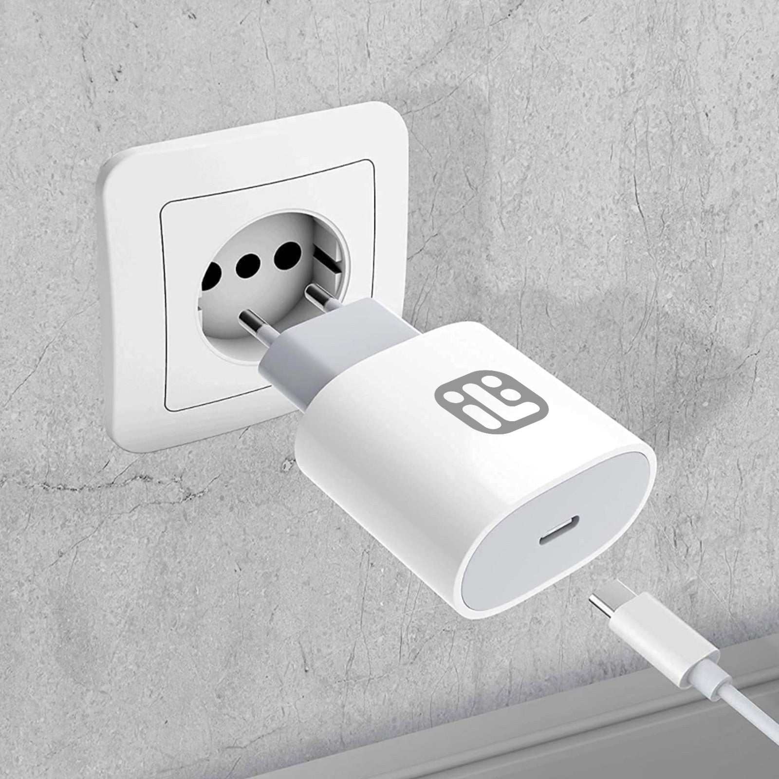 20W Hızlı Şarj Adaptörü – iPhone Tüm Serilerle Uyumlu